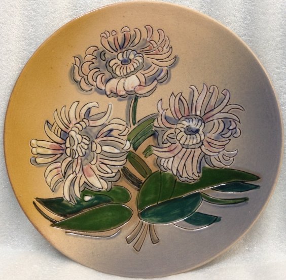 ЛКСФ Декоративная тарелка «Розовые Хризантемы» 1970 е - ЛКСФ Декоративная тарелка «Розовые Хризантемы»