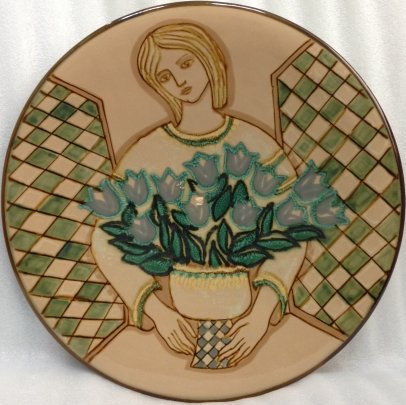Декоративная тарелка «Девушка с цветами» ЛКСФ 1970 е - Декоративная тарелка «Девушка с цветами» ЛКСФ
